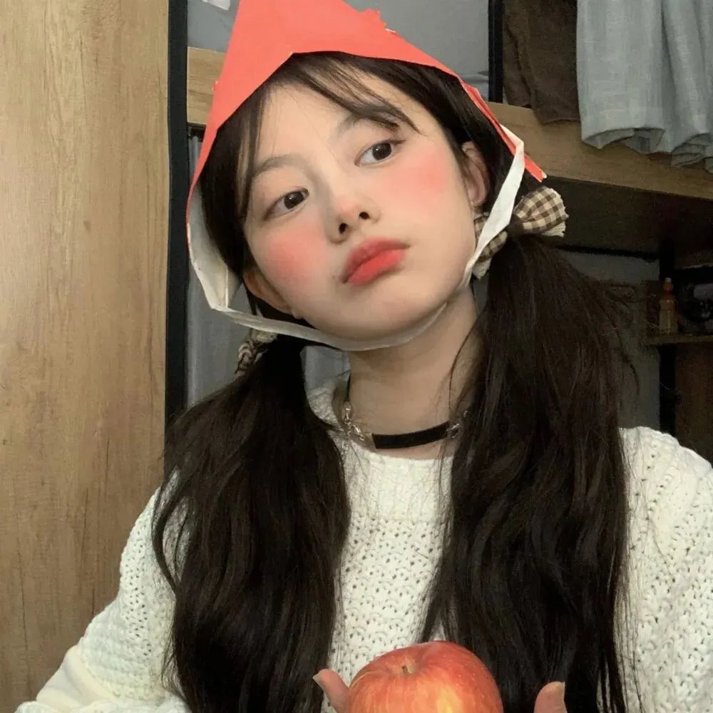 可怜此地无车马